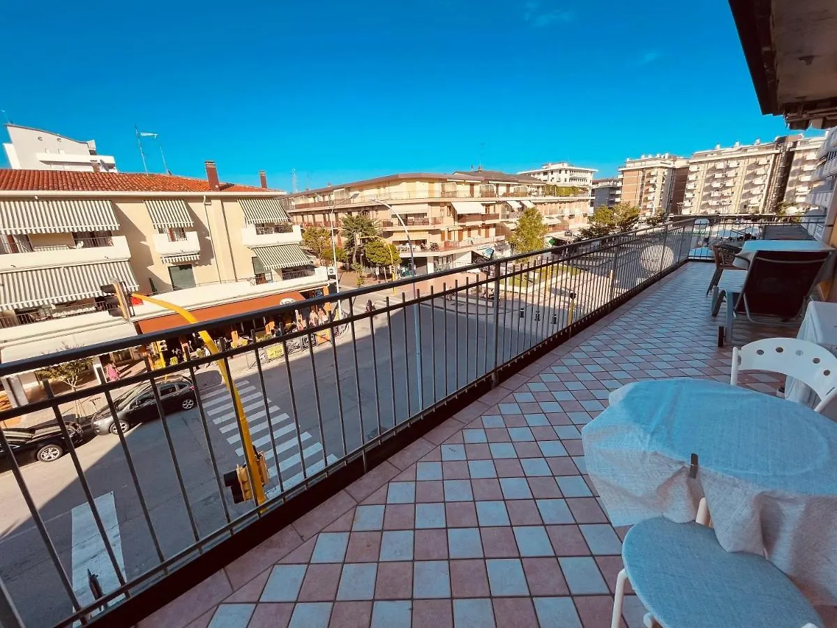 Family Apartment Piazza Milano - Jesolo