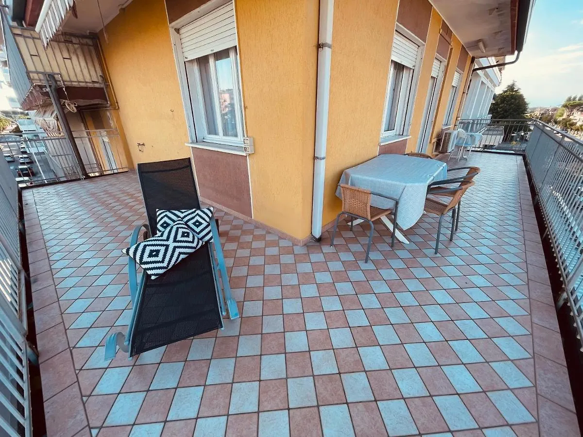 Family Apartment Piazza Milano - Jesolo 0*, Lido di Jesolo