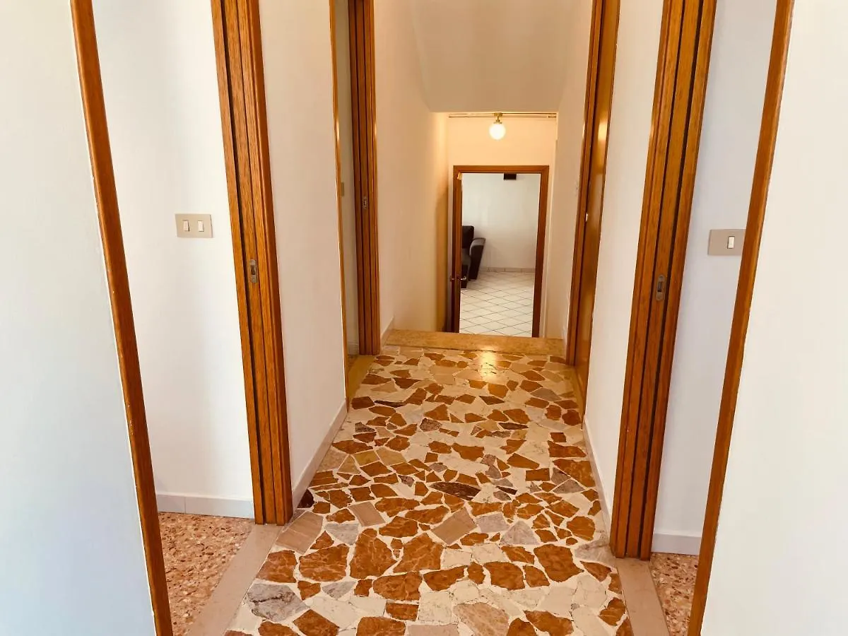 Family Apartment Piazza Milano - Jesolo  Τζεσόλο Λίντο