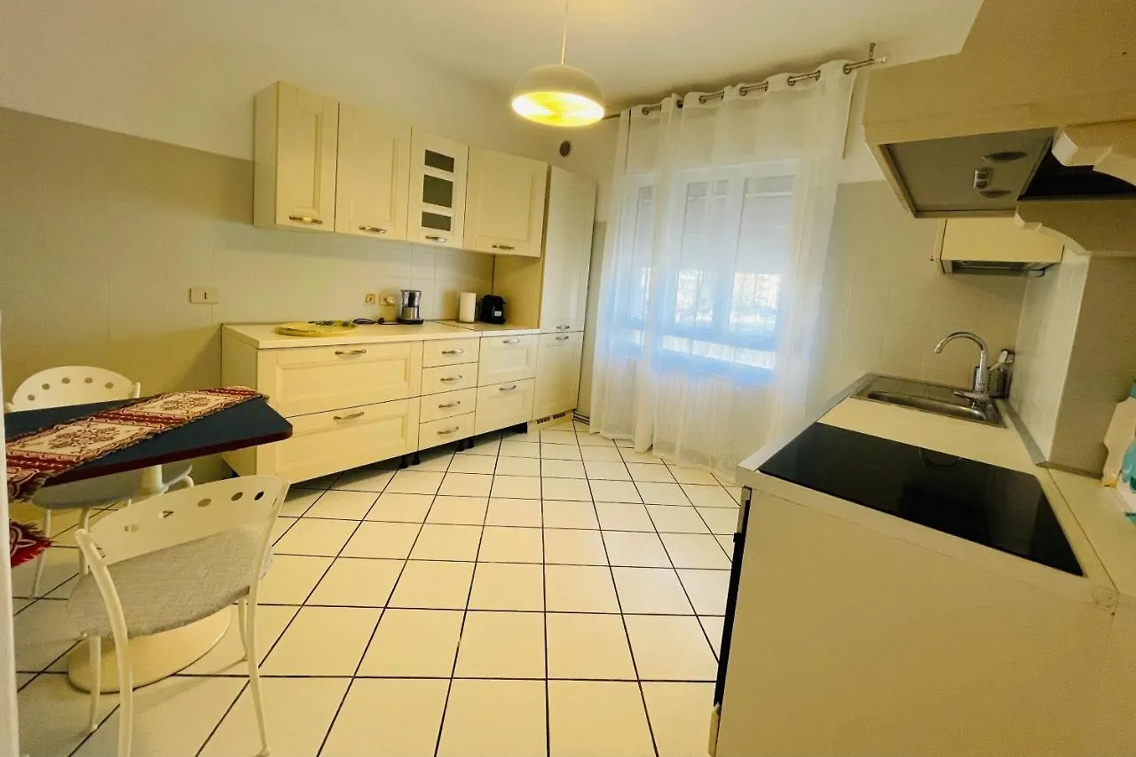 Family Apartment Piazza Milano - Jesolo 0*, Τζεσόλο Λίντο Ιταλία
