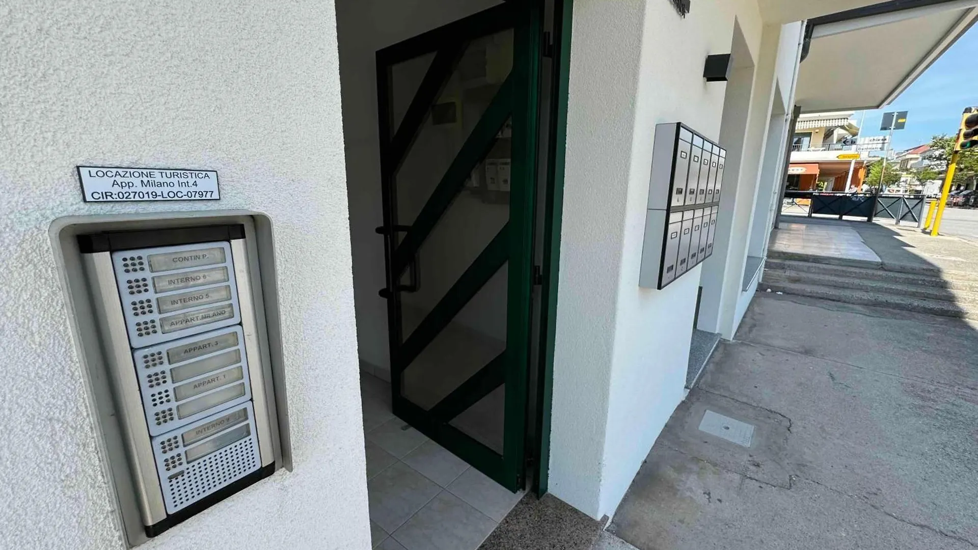 Family Apartment Piazza Milano - Jesolo  Τζεσόλο Λίντο